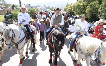 Tradición, identidad y turismo distinguen la histórica cabalgata de Chignahuapan